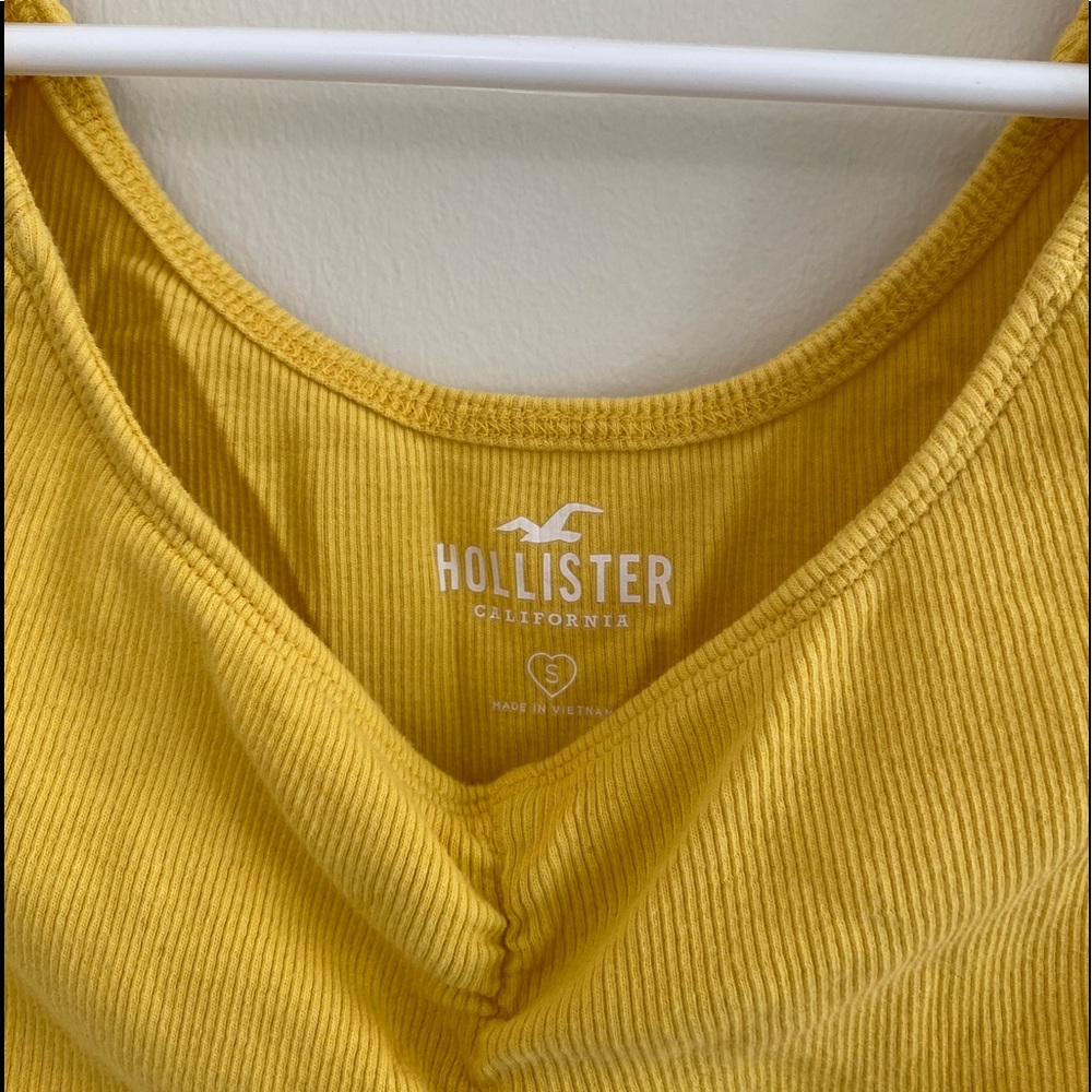 HOLLISTER cute basic tee - Picture 3 of 4